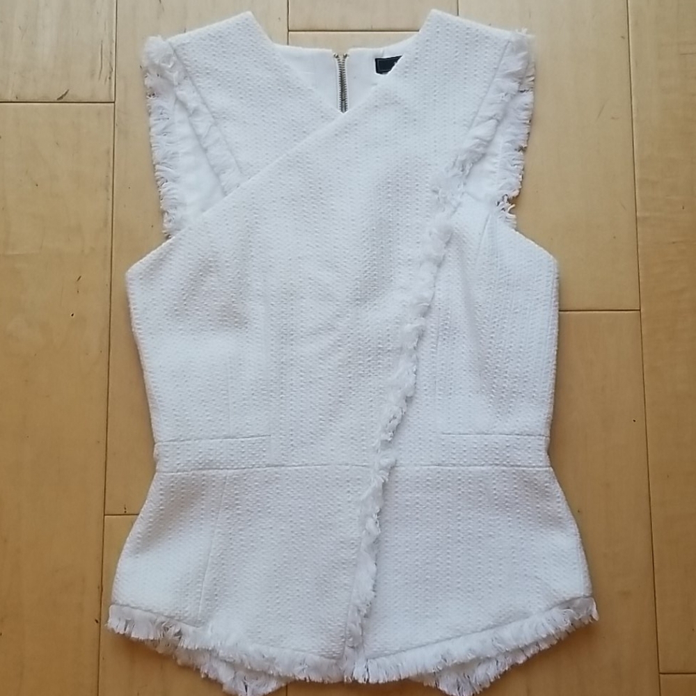 Bcbgmaxazria white top